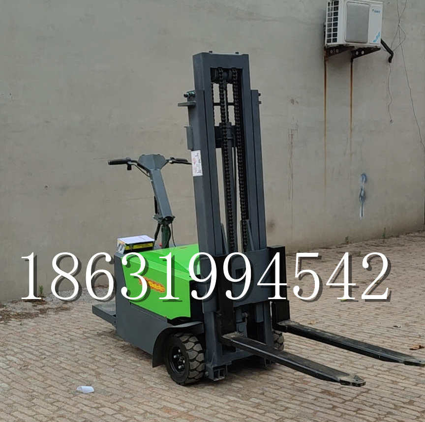 邵阳市优程全电动叉车插腿式堆高车液压装卸车1.5吨升高小型站驾式铲车